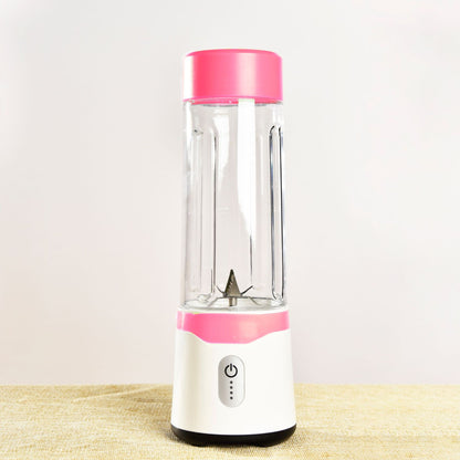 Portable Blender USB Rechargeable - blending smoothie